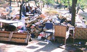 كتاب‌سوزان توسط مسعود جنایتکار Burning of books by Massoud