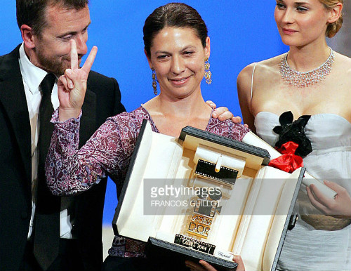 Israeli director Keren Yedaya winner of Golden Camera of Cannes dedicates her award to Palestinians